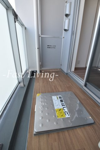ＧＬＡＣＩＥＲ神保町のバルコニー