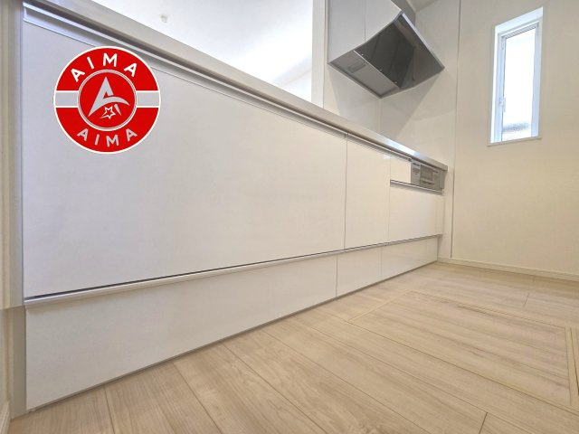 福岡市西区横浜1丁目第15-2棟（2号棟）の内観：施工例|忙しい朝でも家族揃って食事をしたいゆとりあるダイニングスペース。