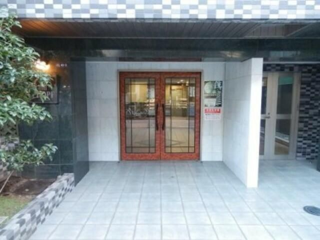 プロフ上池台のエントランス