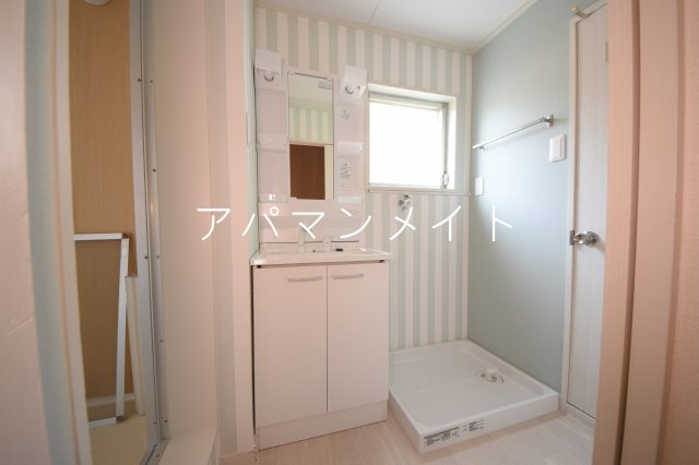 【設備】 | コーポ秋 | 洗濯機置場です