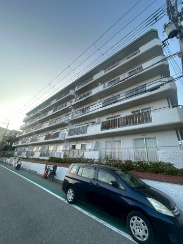 仁川グランドハイツのエントランス