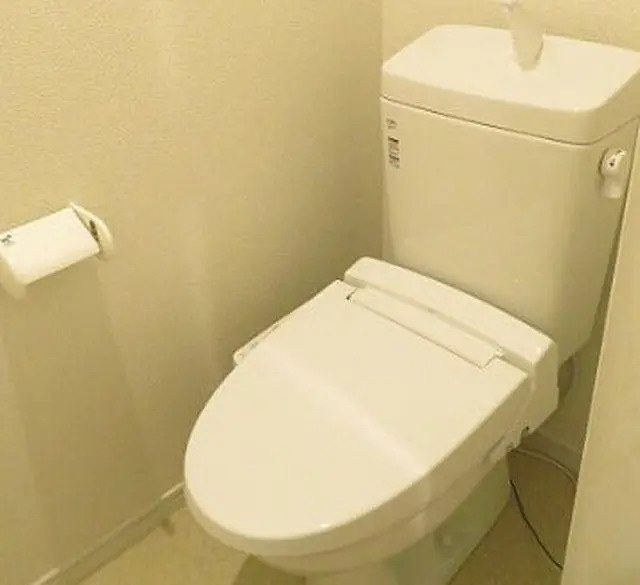 Park Hills三軒茶屋のトイレ|コンパクトで使いやすいトイレです