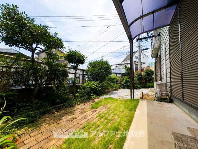 昭島市大神町2丁目　戸建の庭|【garden】
◆庭◆日当たりの良い庭スペースは、ガーデニングや家庭菜園、くつろぎの時間にも活躍。季節の移ろいを身近に感じながら、家族それぞれの楽しみ方が広がる空間です。