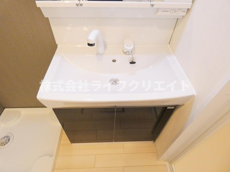 仮）日野市西平山アパート新築工事の洗面所