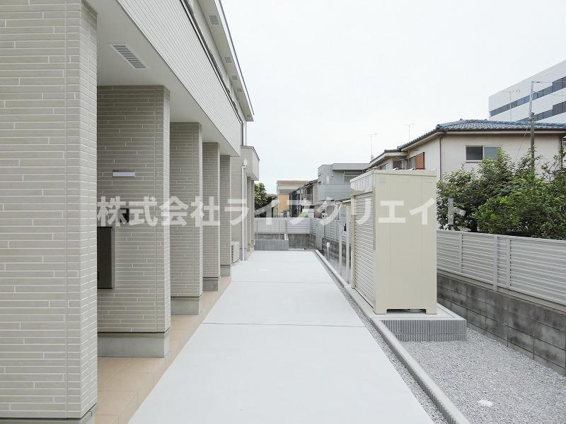 仮）日野市西平山アパート新築工事のエントランス