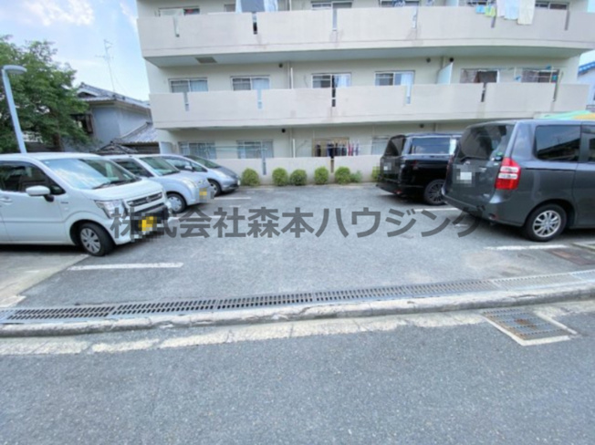 【駐車場】 | 　グリーンハイツさんわ（常盤） | 駐車場です