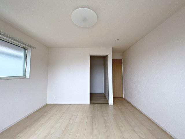 安積町荒井　中古戸建ての収納