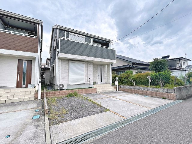 安積町荒井　中古戸建ての外観