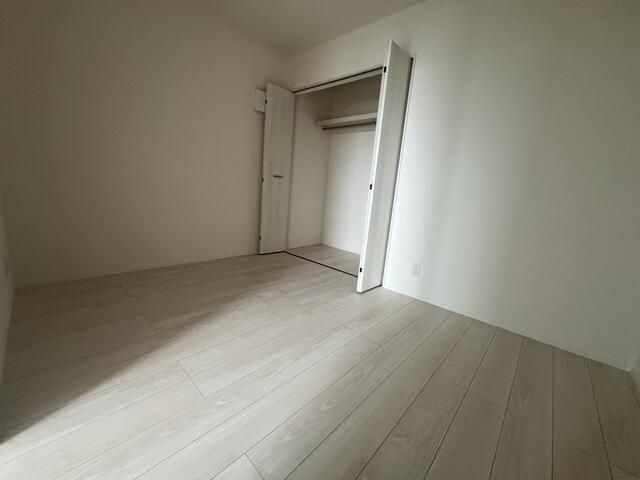 ブラン荒井Ａ棟の寝室