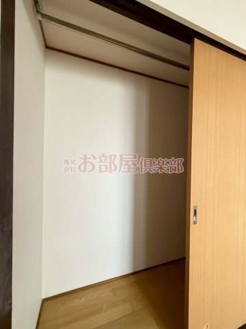 エサキ南ビルの収納|こまごまとしたものを収納できそうですね
