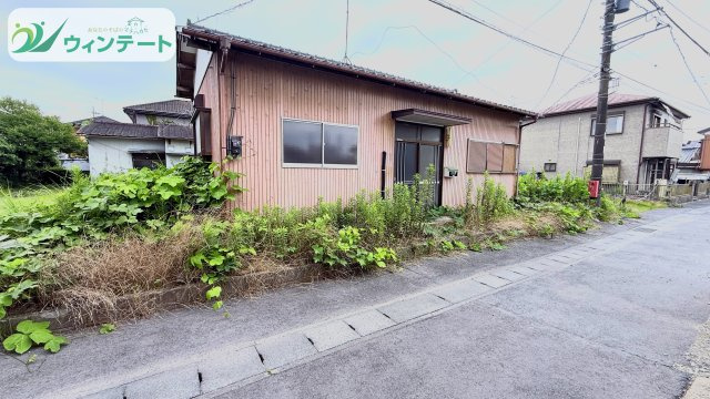龍ケ崎市中谷原　売地の外観|接道幅10ｍ超えのため、駐車もラクラク♪