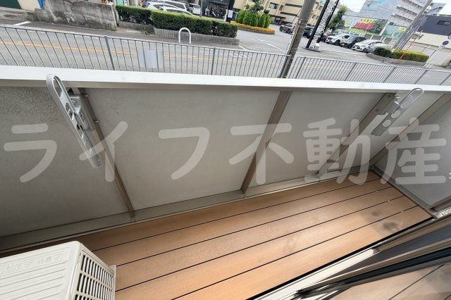 Oriente Casaのバルコニー|外からの目が気にならないバルコニーで洗濯物が干せます