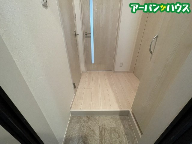GRANDTIC 十日市の玄関