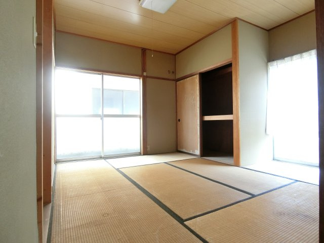 上福原4丁目 売事務所の和室