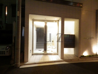 フェリース横濱のエントランス