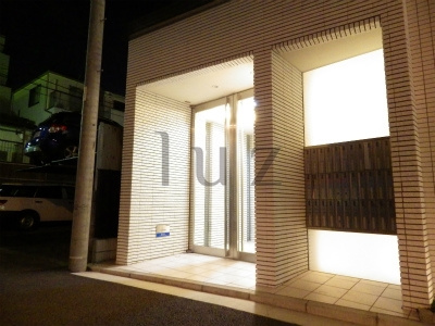 フェリース横濱のエントランス