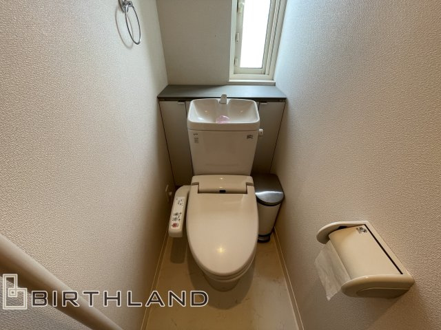 東山1丁目　中古戸建てのトイレ