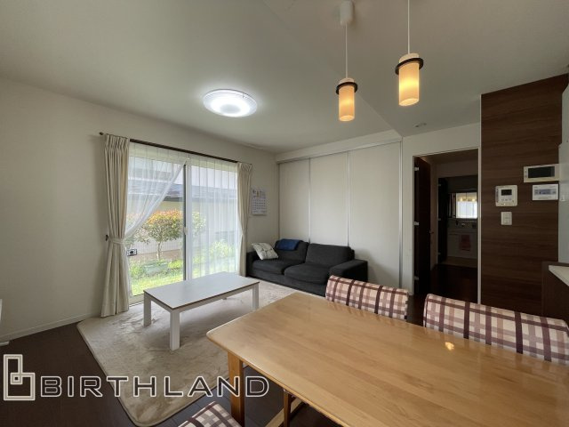 東山1丁目　中古戸建ての居間・リビング