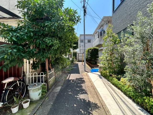 品川区西中延　建築条件なし売地の前面道路含む現地写真|2026.07.20撮影