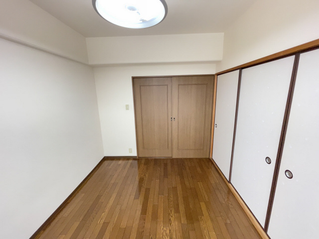 神戸市東灘区本庄町１丁目の賃貸マンションの居間・リビング
