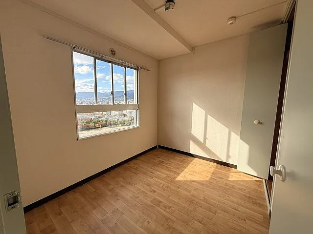 芦屋市高浜町の賃貸マンションの居間・リビング