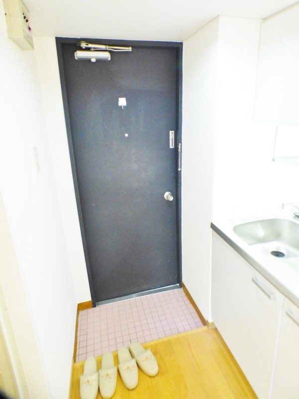芦屋市東芦屋町の賃貸マンションの玄関
