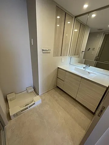 神戸市中央区新港町の賃貸マンションの洗面所