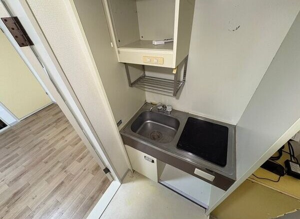 神戸市中央区古湊通２丁目の賃貸マンションのキッチン