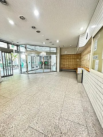 神戸市灘区永手町４丁目の賃貸マンションのロビー