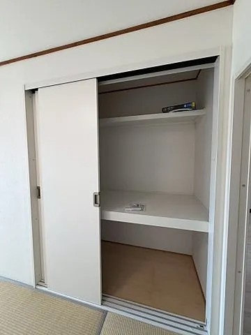 神戸市東灘区岡本４丁目の賃貸マンションの収納