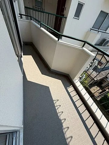 神戸市東灘区岡本４丁目の賃貸マンションのバルコニー