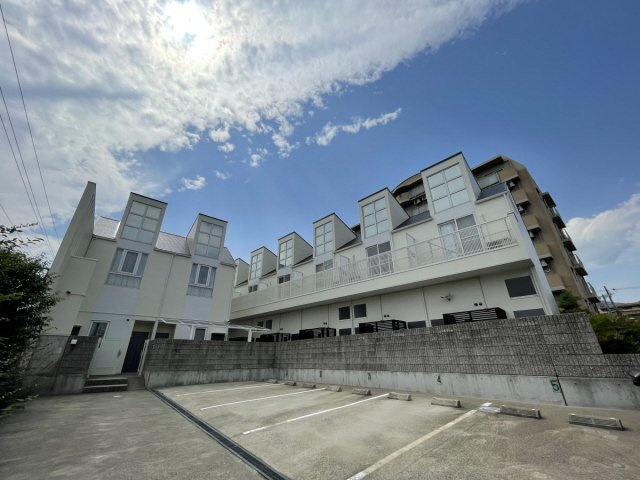 芦屋市親王塚町のアパート