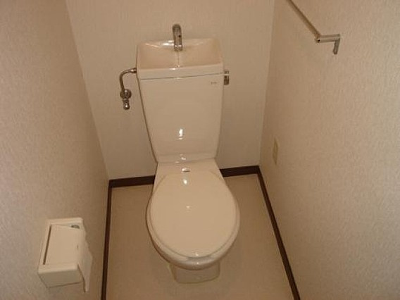 ハイネス岡本のトイレ