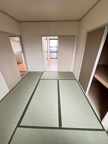 神戸市東灘区御影郡家１丁目のアパートの居間・リビング
