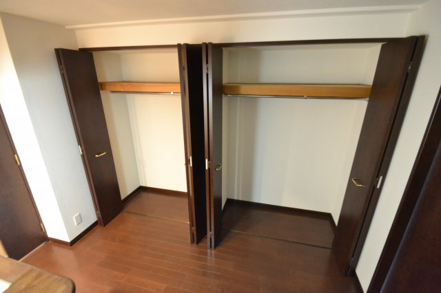 神戸市中央区元町通５丁目の賃貸マンションの収納