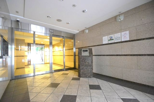 神戸市中央区元町通５丁目の賃貸マンションのロビー