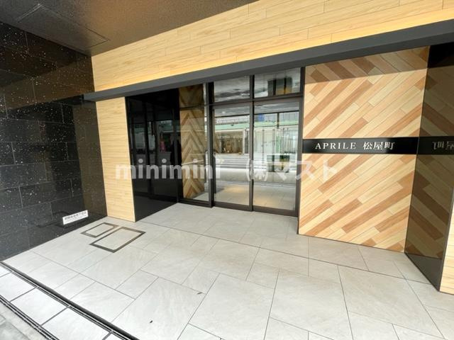 大阪市中央区松屋町住吉の賃貸マンションのエントランス