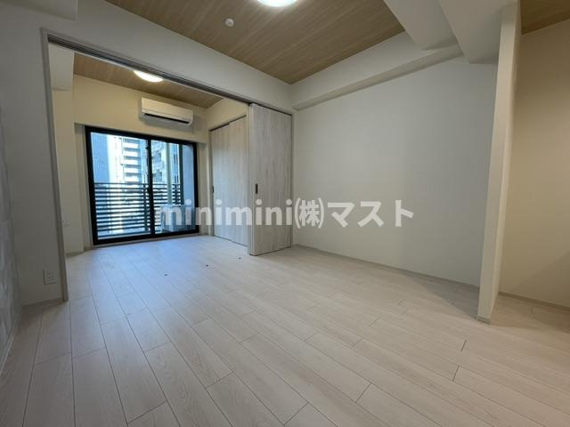 大阪市中央区瓦屋町１丁目の賃貸マンションの居間・リビング