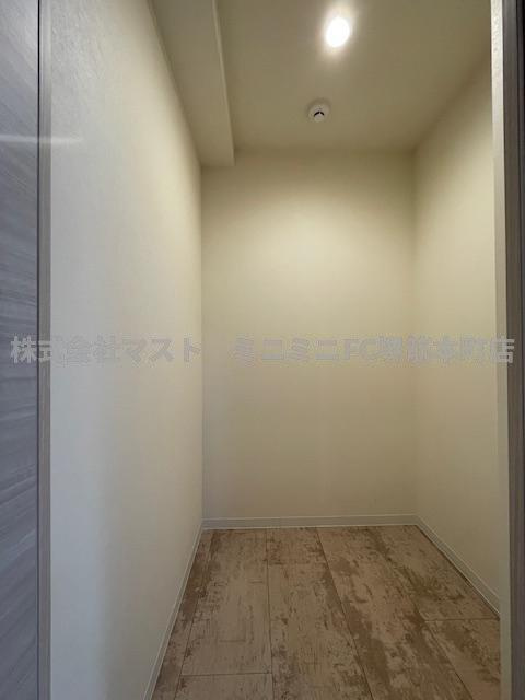 大阪市中央区玉造２丁目の賃貸マンションの収納