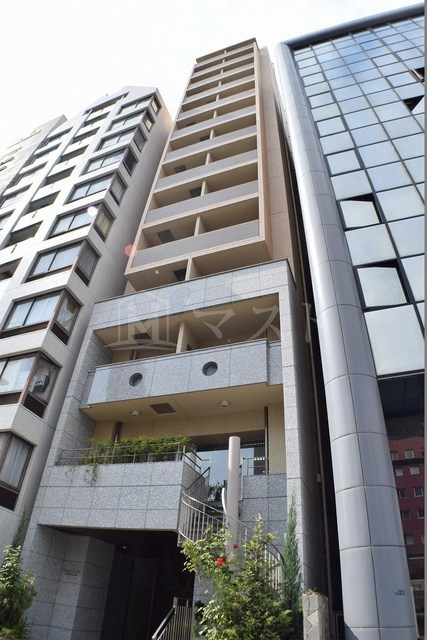 大阪市中央区南船場１丁目の賃貸マンションの外観