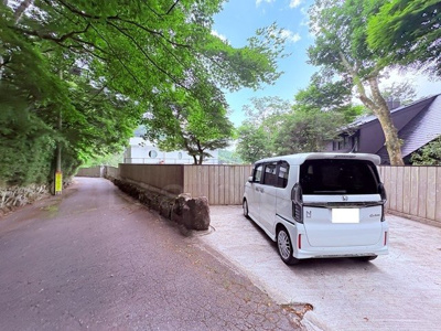 【駐車場】 | 箱根仙石原戸建(春山荘)