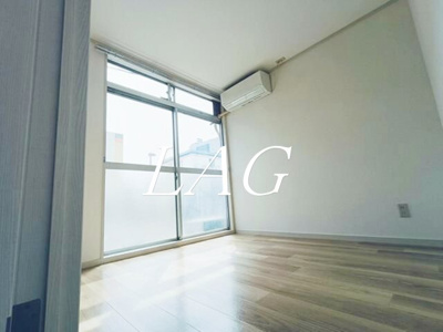 【居間・リビング】 | 松葉ハイツ | 洋室のお部屋です。