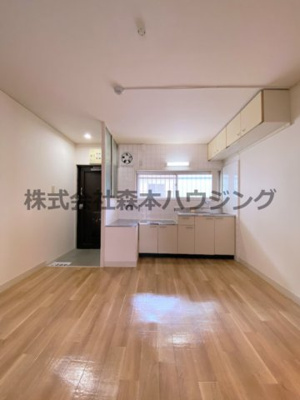 【居間・リビング】 | 　ヒロミツイースト | ゆったりとした居間です
