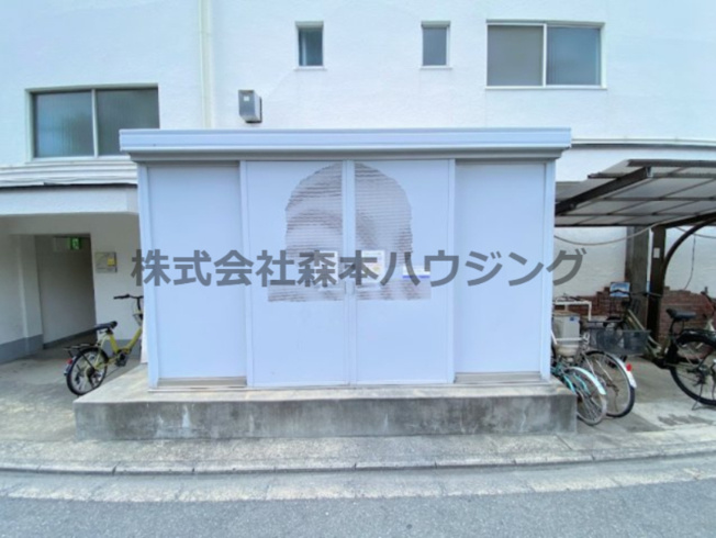 【その他共用部分】 | 　ヒロミツイースト | 専用ごみ置き場です