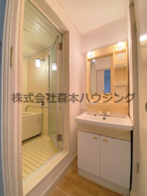 【洗面所】 | 　ヒロミツイースト | 洗面所です