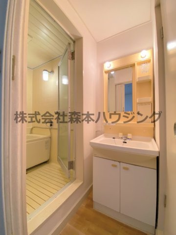 【洗面所】 | 　ヒロミツイースト | 洗面所です