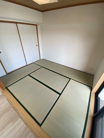 日神パレステージ町屋の和室