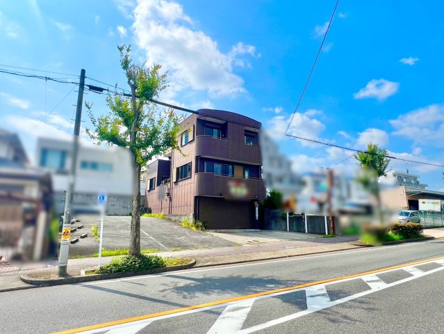 名東区極楽四丁目土地の外観|人通りの多いロードサイド、周辺には賃貸マンションや店舗、兼用住宅が多く、様々な用途でご利用いただけます！