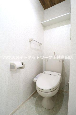 ブランメゾン Ｃのトイレ|温水洗浄暖房便座