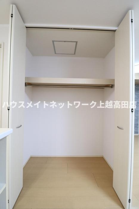 ブランメゾン Ｃの収納|クローゼット